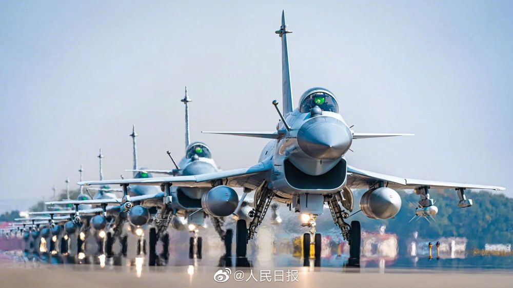 人民日报文学歼—10诞生记:龙腾东方(图3)